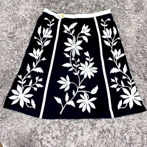 NWT Talbots floral skirt 🌻